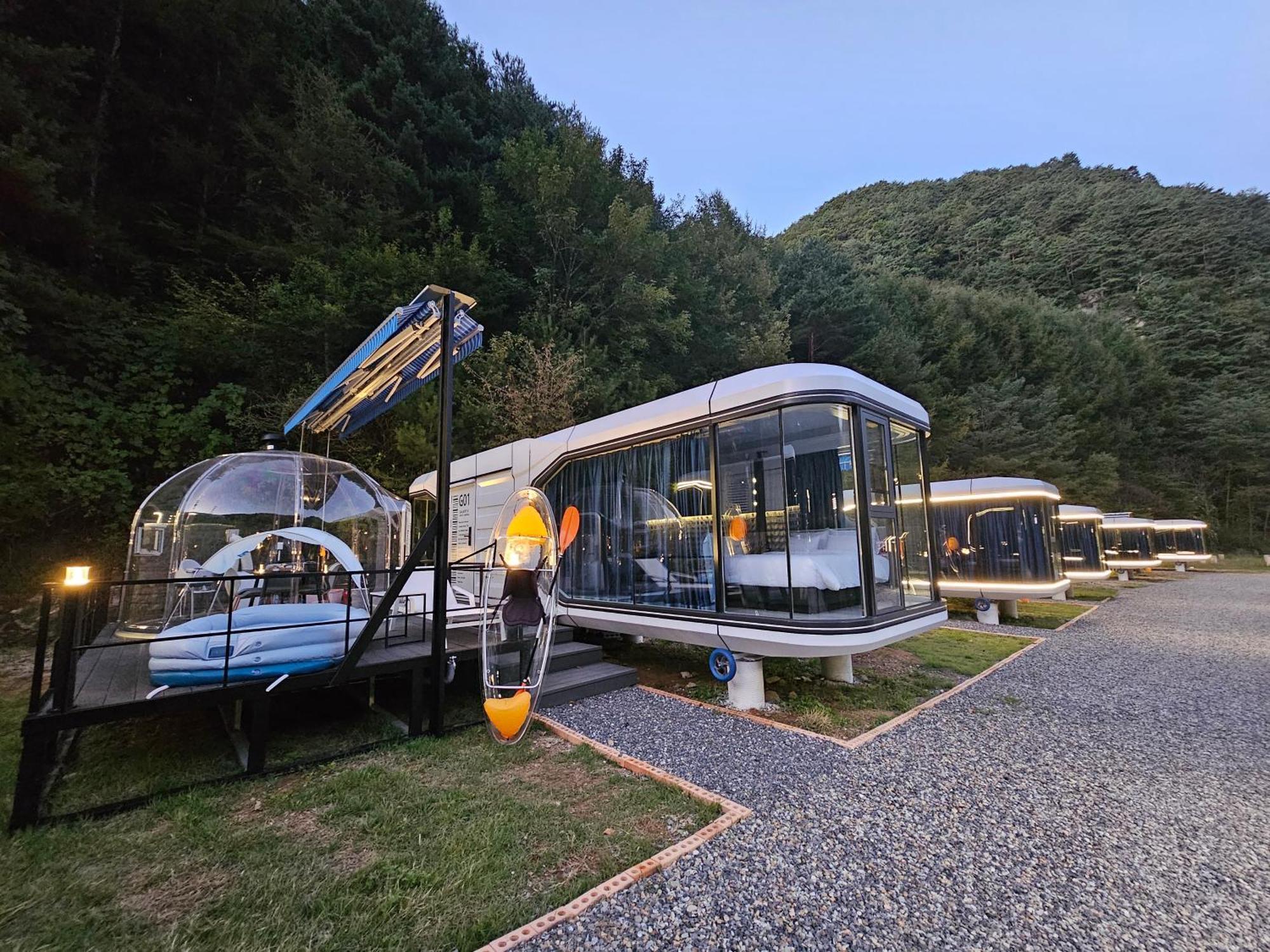 Galaxy X Hotel Type Caravan Glamping & Pension 平昌 外观 照片